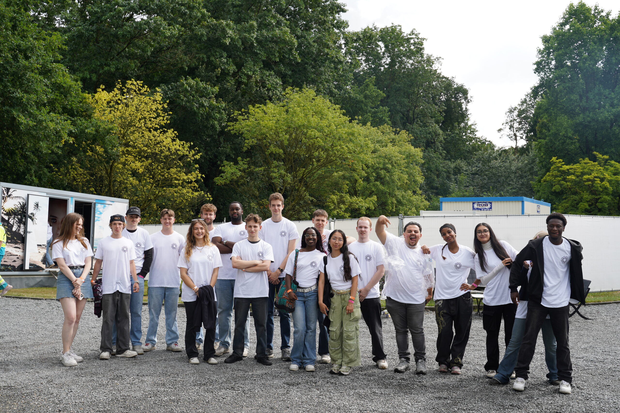 DSC09631 (1) groep studenten deltaworx op beauville